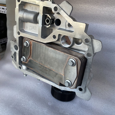 4990291 5567551 Efficientemente progettato Diesel Engine Oil Cooler per Cummins 3.8 Engine