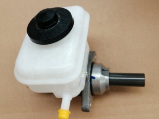 Fabbricazione di auto Foton 2005- Foton Van Brake Master Cylinder K1355040002A0