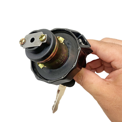 Copertura nera del serbatoio del carburante 1104911100009 per camion FOTON Parti originali di camion pesanti