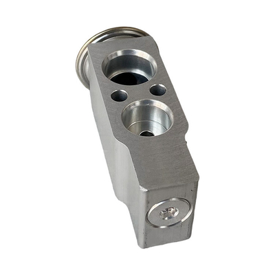 OE NO. L1811011100A0 Valvola di espansione per motore 2.4 Fukuda Omac S3 S5 Ohling CTS